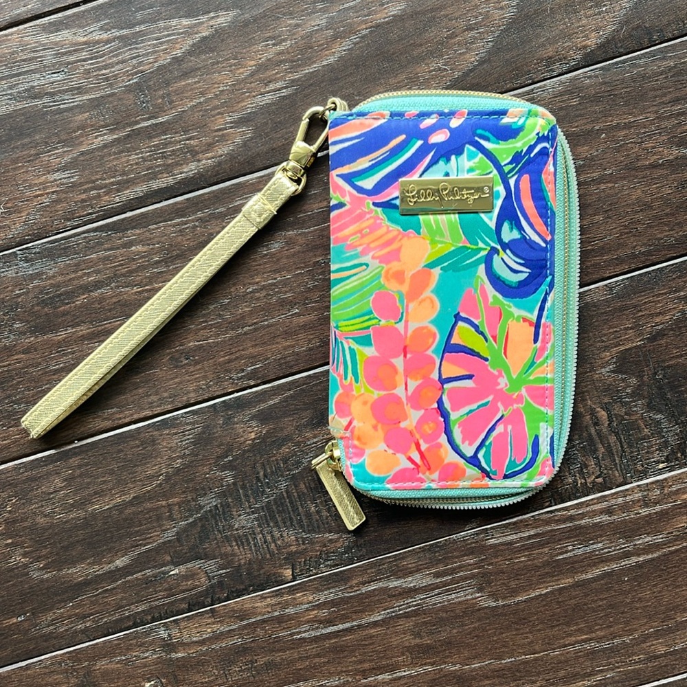 Lily Pulitzer wristlet